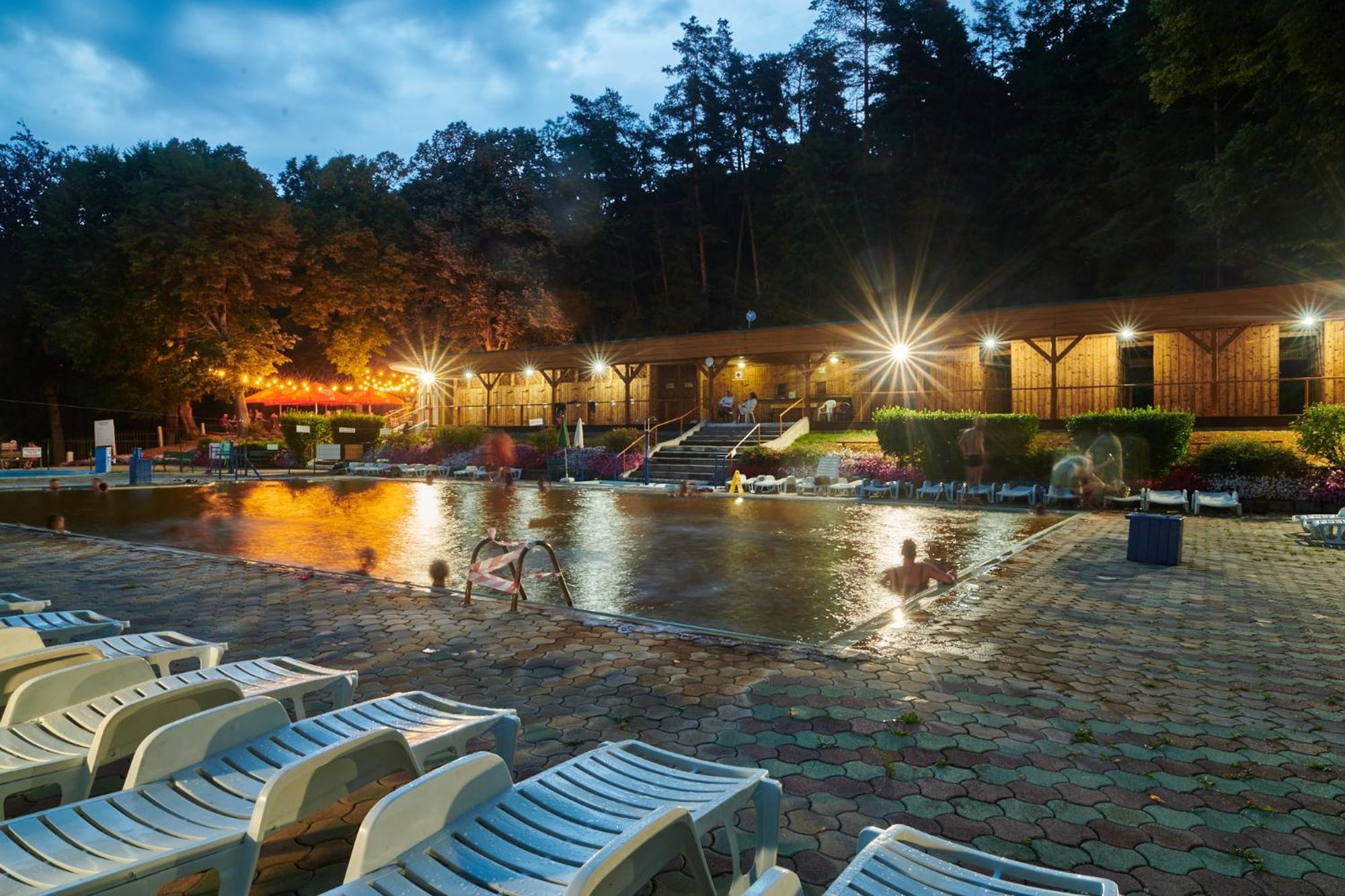 Hotel Palace - Kupele Sliač Exteriör bild